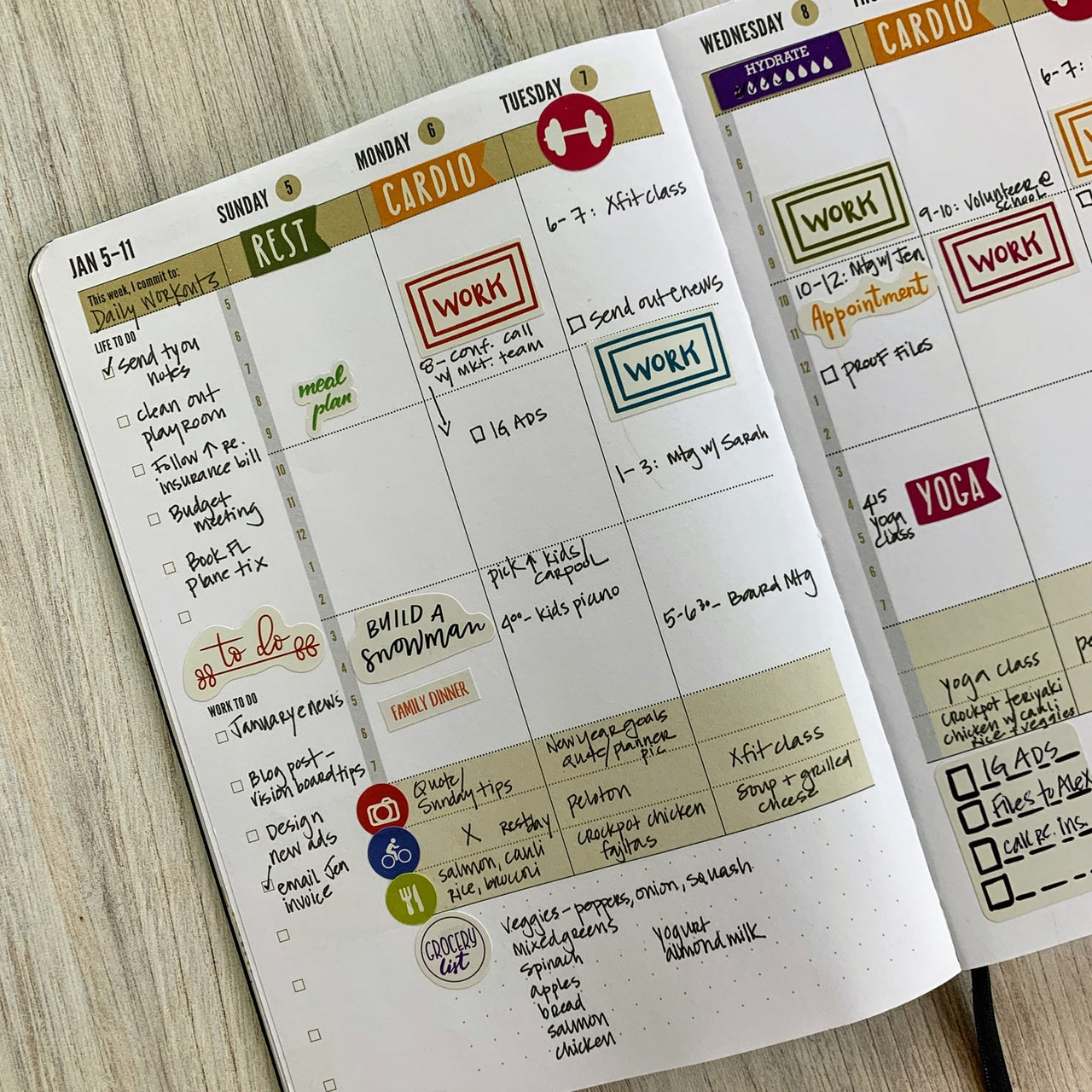 2023 Weekly Day Planner weekly calendar page